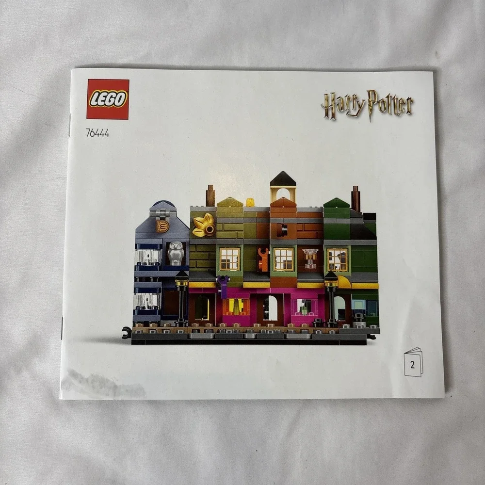 Harry Potter 76444 Diagon Alley Wizarding Shops Instruction Manuals 1-5 No LEGOs - Picture 3 of 6